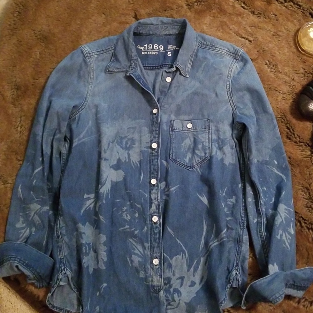 Gap denim shirt